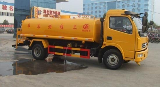 東風(fēng)多利卡<a href=http://www.jzdaj.com/ssc target=_blank class=infotextkey>灑水車</a>