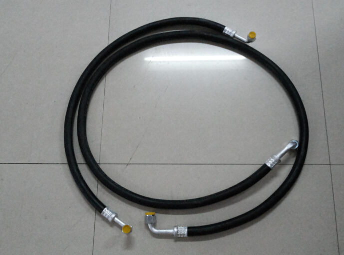 <a href=http://www.jzdaj.com/lcc/ target=_blank class=infotextkey>冷藏車</a>制冷系統(tǒng)管路圖片